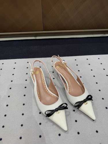 早春新品 ★面料 羊皮 内里 羊皮 鞋底 牛皮 优雅风格 创造不一样的感觉 跟高 3.5 8.5 Cm 专柜包装 简约气质款式！ 市场顶级 Show Bdeta