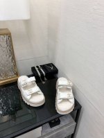 出厂价 顶级 品质2024K厚底魔术贴凉拖 混种羊皮面 进口保暖羊反绒内里 垫脚 水台1比1开模 原版私家开模轻量化发泡大底 SIZE：35-41 41定做不退