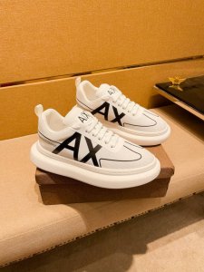 工厂P批 阿玛尼 男鞋高端品牌 官网1：1最新力作：鞋面采用意大利进口丝光面料搭配舒适透气内里原版防滑耐磨大底制作，让行走更加便捷舒适！独家新款，惊世之作，与官