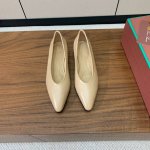 Loro piana 女巫单鞋 极简主义风格 属于非常耐看的款式 高级百搭之王 鞋面油蜡皮 进口真皮大底 码数 35-41 40 41定制不退换 批