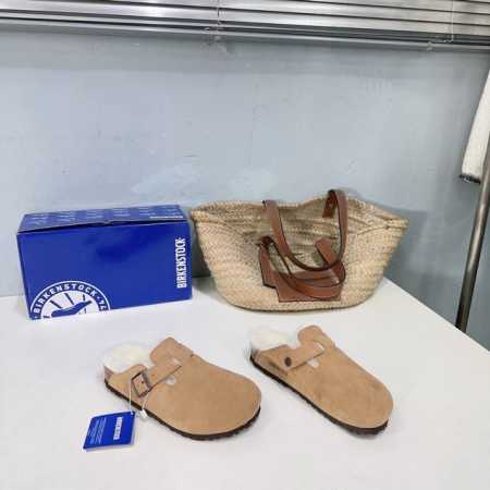 高品质出厂半拖 ！包子鞋 ！小众潮牌情侣款！BIRKENSTOCK 勃肯24ss秋冬新色休闲懒人鞋保暖羊毛包头半拖、包子鞋秋冬人手必备一双的勃肯鞋。乳木软胶鞋底 - 点击图像关闭