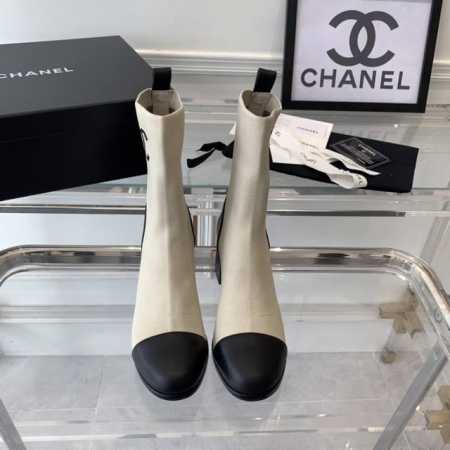 Chanel新款袜子短靴 高版本出货 上脚特别舒适瘦腿 女神必备单品 牛皮+飞织羊毛线鞋面 牛皮内里 意大利进口真皮大底 Size:35-40 - 点击图像关闭