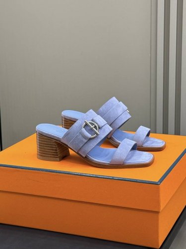 hermes Kute凉鞋新品 小牛皮高跟凉鞋 搭配标志性Glenan鞋扣 航海风格 打造都市优雅造型 鞋跟高度 6厘米 size 35-41
