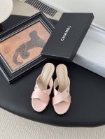 Chanel25K早春系列烫钻凉鞋 新款抢先发售 原版烫钻工艺 内里垫脚羊皮 真皮大底 Size:35-39 其它码数定做