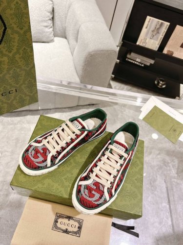 橙子出厂价P Gucci 古驰 1977系列 经典低帮帆布鞋 休闲鞋板鞋 情侣款 码数：35-45