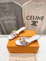 高版本出厂 Louis Vuitton Ss25 New Arrival Lv驴牌春夏新品系列蝴蝶结高跟拖鞋 简约精致 高级感满满 尽显优雅气质 上脚超好看 拉