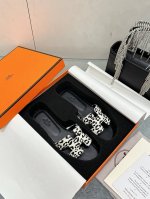 工厂p价p 爱马仕H拖全网优势放货外单最爱的一款 大厂手工 跑量款 精致工艺 爱马仕H拖鞋 手工 马毛系列 2025新色 中底全包 全新改版 Herm S 包装