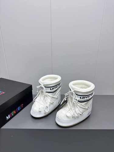 工厂: 情侣顶级版本 过年不打烊！ Moon Bootvs秋冬最新款雪地靴系列 丑萌雪地短靴 忘了UGG吧，时髦人都在穿Moon Boot雪地靴 如果你难以接受