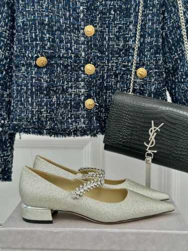 厂价 Jimmy Choo｜周仰杰经典一字钻带玛丽珍鞋 你衣柜里裙子最好的伴侣，相信我就佩服jc家的高跟鞋履设计师把女人的心理把握的很到位，做出来的鞋子绝对会让