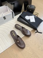 Chanel 25C新款双C扣半拖 回归的双C扣设计 特别Vintage 复古味十足 乐福鞋也长到了审美上 鞋面牛皮 内里羊皮 原版大底 Size:35-39