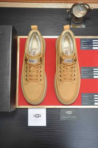 UGG 全羊毛内里 顶级高端品质皮毛一体保暖雪地靴来自澳洲温暖奢侈品牌男鞋，UGG-5877官网同步、采用进口牛皮制作，精心缝制而成..进口橡胶发泡大底 舒适、