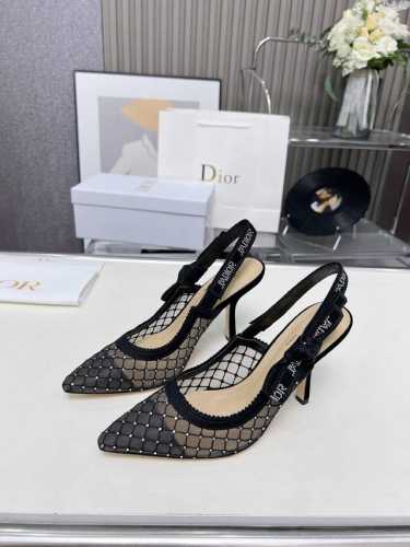 橡胶底 真皮底 迪奥 Dior 刺绣高跟鞋刺绣图案 字母logo织带凉鞋款 2024春夏最新提花刺绣图案凉鞋款. 原版购入. 特订材料. 一比一零差距复刻！材质
