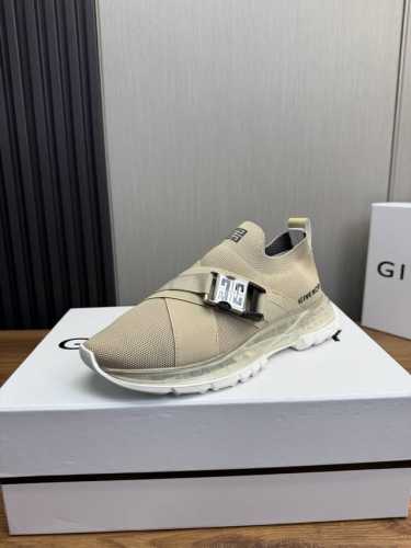 工厂P价 Gv *Y～纪梵希.全新Giv 男士休闲运动鞋，鞋面高密飞织制成！上脚效果帅气有型，增高4Cm，提升气场，轻质气垫大底，脚感舒适！ Size：39-4