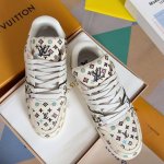 顶级版本：情侣款 LV TARINE路易威登x Tyler 联名款 驴牌 L家 压花 情侣款 休闲 运动鞋 滑板鞋 原版购入开发 本款 LV Trainer 运