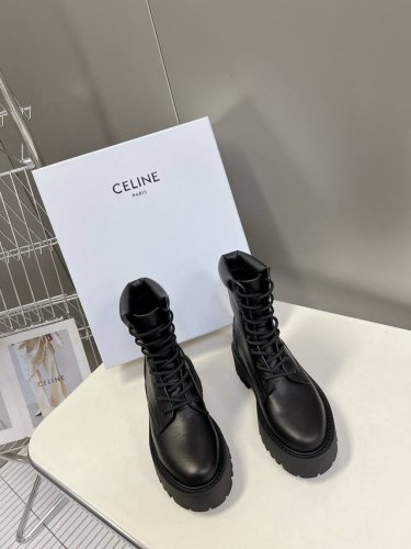 Celine思琳lisa同款马丁靴、超多网红明星种草 无敌显瘦马丁靴、做旧双色效果小牛皮皮质柔软鞋底厚5Cm左右、增高显腿细、原版定制小牛皮、牛皮内里真皮沿条