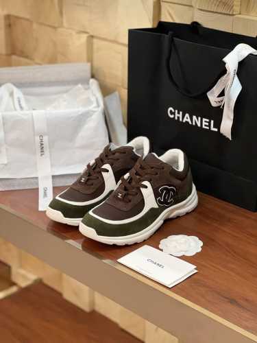 Chane 早春sneaker系列休闲鞋经典菱格运动鞋板鞋 火爆全球百搭神鞋 顶级原版复刻 老外订单精工手作高品质▲ 鞋面进口原版牛猄绒面皮泡棉内衬立体浮凸lo
