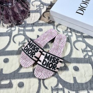 迪奥 Miss Dior系列平底拖鞋 字母刺绣拖 拼色一字拖 码数 35-42