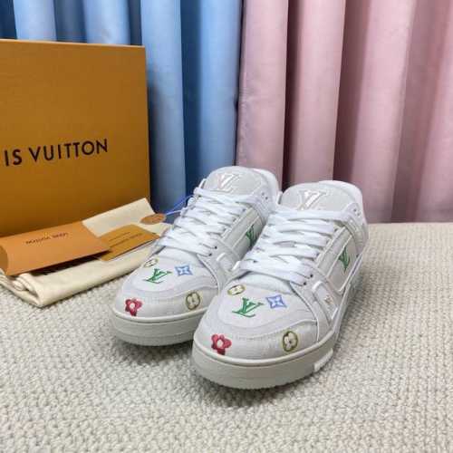 LV-Trainer路易-威登 PK市场一切版本 情侣款 走秀新款 篮球板鞋 代购品质 原版1：1开发复刻！！上脚非常舒适 做工精细 鞋面由意大利进口小牛皮拼接