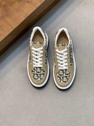 Ferragamo 菲拉格慕 -高端品质 原单 -鞋面：纳帕小牛皮、品牌帆布布匹、鞋身车缝品牌logo -内里：品牌帆布，垫脚；水染牛皮 -大底：Tpr 橡胶发