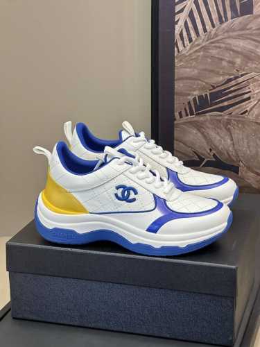 顶级版本 chane l ss25 new arrival～ 小香25春夏运动鞋新品 太好看了吧，酷酷的运动造型，点缀双C 刺绣logo，精致的细节，瞬间被拿捏
