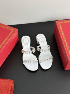 高跟凉鞋 Rcs新款夏日闪闪亮亮 钻忽隱忽现，每个女孩都要拥有一双Rc这款实穿好搭配巨显瘦显腿长 鞋面材质：施华洛世奇钻 鞋里材质：羊皮 鞋底材质：原版银色真皮