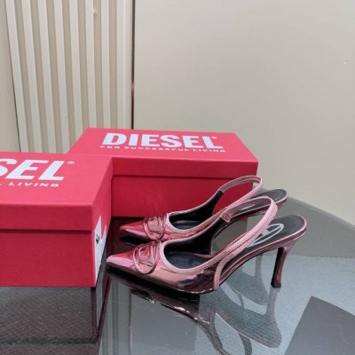 最高版出厂 Diesel不仅是时尚服饰品牌 它更代表一种生活方式 年春夏新品Diesel后弹力尖头高跟鞋 F W23最性感鞋子大奖颁给Diesel 亮相米兰时装