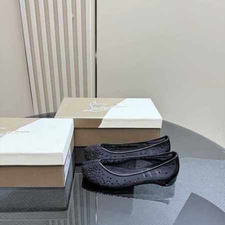 margiela X Christian Louboutin 这波春来乍到的联名还挺戳我的 把Tabi和锐利时髦的Cl融合的很嗲 穿了一套觉得会很配的Outfi - 点击图像关闭