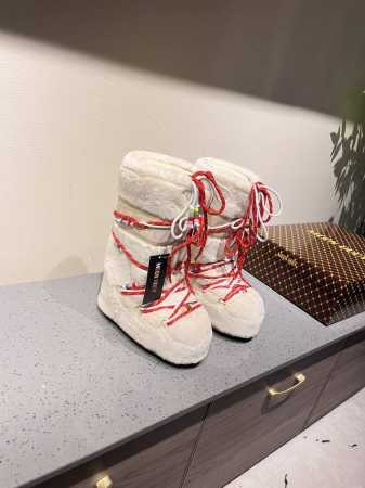 独家顶级版本 Moon Boot2024vs秋冬最新款雪地靴系列 丑萌毛毛雪地靴 忘了UGG吧，时髦人都在穿Moon Boot雪地靴 如果你难以接受UG - 点击图像关闭