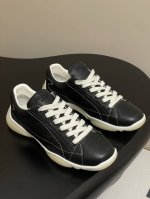 prada 普拉达 25Ss春夏新款复古德训鞋 休闲运动鞋 小白鞋 精工制造，缝线均匀，皮质质感一览无余，多色拼接，时尚大方，柔软舒适透气，外侧饰有prada字