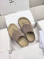 上新The Row牛反绒 一字面夹趾拖鞋凉鞋 原单品质版 Zp级别 市面上最高版本购入Zp一致做货 懂货的都知道我家的品质 无Yb不做货整双鞋子从面料 鞋底 辅