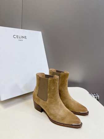 CELINE专柜最新时装靴、走秀款时尚博主同款 早秋力推单品！复古欧美风格 炸街必备单品 凯旋门logo点缀 非常高端有气质 四季可穿的短靴、鞋面：采用原版定制 - 点击图像关闭