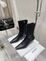 TheRow 小猫跟侧拉链短靴 鞋面原版定制进口小羊皮超柔软绵羊皮内里垫脚。上脚超舒服超修脚。面料包边意大利真皮大底 原版配套 码数35-39码 40定做不退不