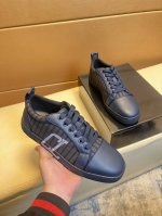 Cl～顶级代购男士Hk专柜同步发售。鞋底：原厂特供原版底，原版皮 猪里 独家活动成型底超级舒适，原厂跟单货，高品质设计做工精致细腻，独一无二红鞋底制作 细节决定