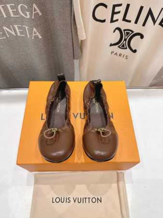 高版本出厂 Louis Vuitton Ss25 New Arrival Lv驴牌春夏系列玛丽珍平底鞋一脚蹬懒人鞋单鞋 简约精致 高级感满满 尽显优雅气质 上脚 - 点击图像关闭