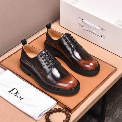 水染牛里 原单品质Dior .迪奥 原单代购、高端皮鞋、面料：采用意大利进口擦色开边珠牛皮水染牛里 牛皮里特供原版轻便发泡大底、做工精细、实物拍摄Size：38