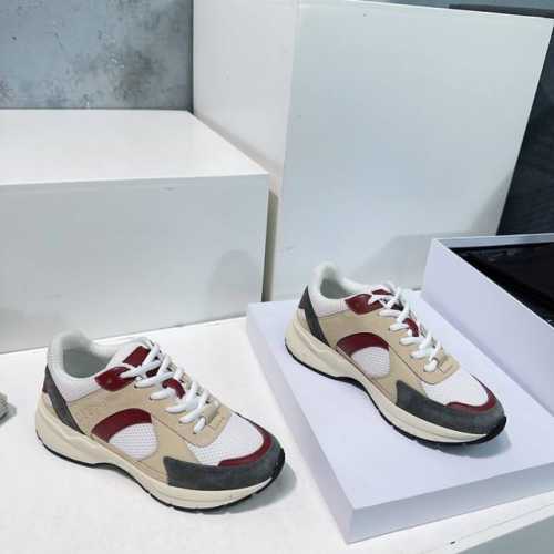 高品质 ！顶级品质Celine赛琳25春夏新品Runner Cr-03系列运动鞋老爹鞋 松糕厚底休闲鞋！顶级品质 精心设计的撞色拼接，充满了无尽的创意与激情。休