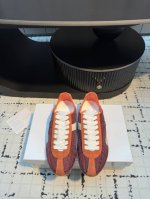 代购级别 Maisonmargiel* Mm6德训休闲鞋 鬼才设计师品牌 一个轻奢品牌上脚很百搭哦 也很随脚舒适 这一款德国训练鞋延续了经典的T形真皮拼接设计