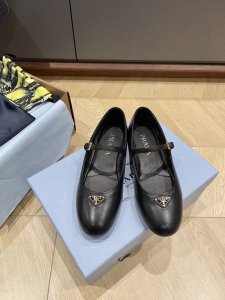 代购级版本 顶P家经典懒人鞋Size35 40