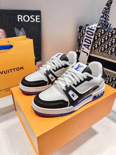 橙子出厂价p Louis Vuitton 路易威登 Lv Trainer 情侣款运动鞋板鞋 休闲复古篮球鞋 从复古篮球鞋汲取灵感，打造备受青睐的 Lv Trai