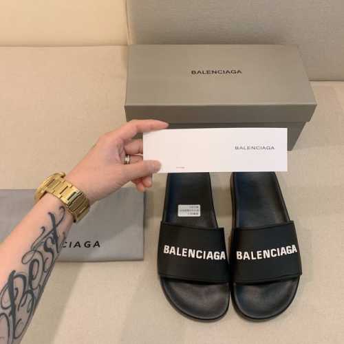橙子出厂价 Balenciaga 巴黎世家 春夏休闲拖鞋 一字拖 沙滩拖 情侣款 码数：35-45