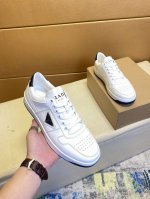 原单品质 ，Prada 普拉达顶级代购品质！原版1:1刻复牛里私模原版设计 防滑耐磨有弹性 时尚百搭 休闲运动.Size:38-44 6色可选