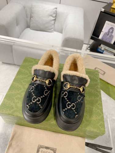 Gucci 23ss 羊毛雪地靴终于来了 专柜同步 秋冬必备的单品提花面料logo头层牛皮 进口羊羔毛内里 防滑TUP大底 码数：35-41 41定做退换