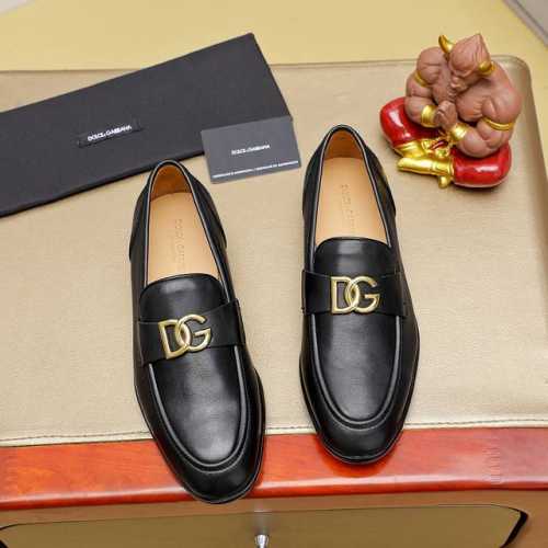 D&G 杜嘉班纳 新款男士时尚休闲套脚鞋官网原版1:1开模，原单品质做工精细，高端奢华鞋面采用进口意大利，丝光牛反毛水染皮内里橡胶耐磨防滑大底，穿着舒适百搭款式