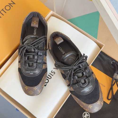 顶级版本：情侣款 Lv路易威登 L家 驴牌 最新Sneakerina系列 情侣款 芭蕾运动鞋 德训鞋 休闲 平底鞋 球鞋 原版购入开发 做货 这款Lv Snea