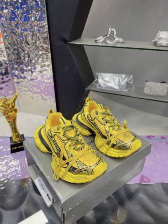 情侣款Balenciaga 巴黎世家九代23SS最新爆款3XL Sneaker系列 情侣款 休闲 老爹鞋 运动鞋 整体鞋型汲取了Balenciaga Track - 点击图像关闭