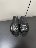 Gucci 25春夏新款一字厚底拖鞋～面料：进口压花小羊皮，手工缝钻G字logo厚底**显瘦！百搭随性！鞋面：刺绣羊皮内里 垫脚：羊皮底厚：3.5cm 前掌2.