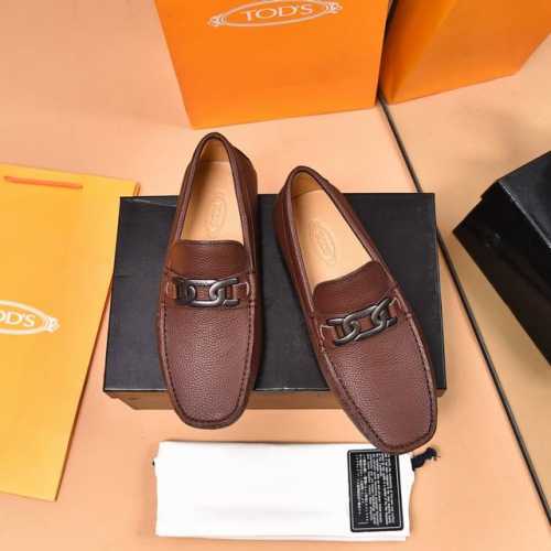 出厂价 羊里 Tod'S 托德斯 ，高端豆豆鞋托德斯在众多品牌中始终是品牌中的效效者，托德斯亮丽一夏 鞋面进口头层意大利高端定制牛皮意大利羊皮内里 越南进口橡胶