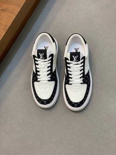 Louis Vuitton 路易威登 -高端品质 原单 -鞋面：纳帕小牛皮、高周波品牌Logo -内里：高弹力帆布布匹，牛皮垫脚 -大底：超轻Tpu发泡成型大底