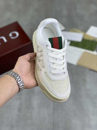 工厂价 实价 Gucci 古驰情侣款秋冬低邦走秀款休闲运动鞋，顶级版本！油边工艺一比一复刻。早春新款，打造属于完美的风格，又酷又飒 C位时髦穿搭 带复古加未来感