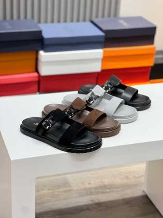 Dior 顶级版 Size39-44 38.45定做 Ss迪奥最新男款拖鞋必备 Dior Alias男士真皮拖鞋 这款 Alias 凉鞋夏季新品 彰显休闲高雅的 - 点击图像关闭
